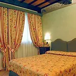 Hotel Piccola 3*